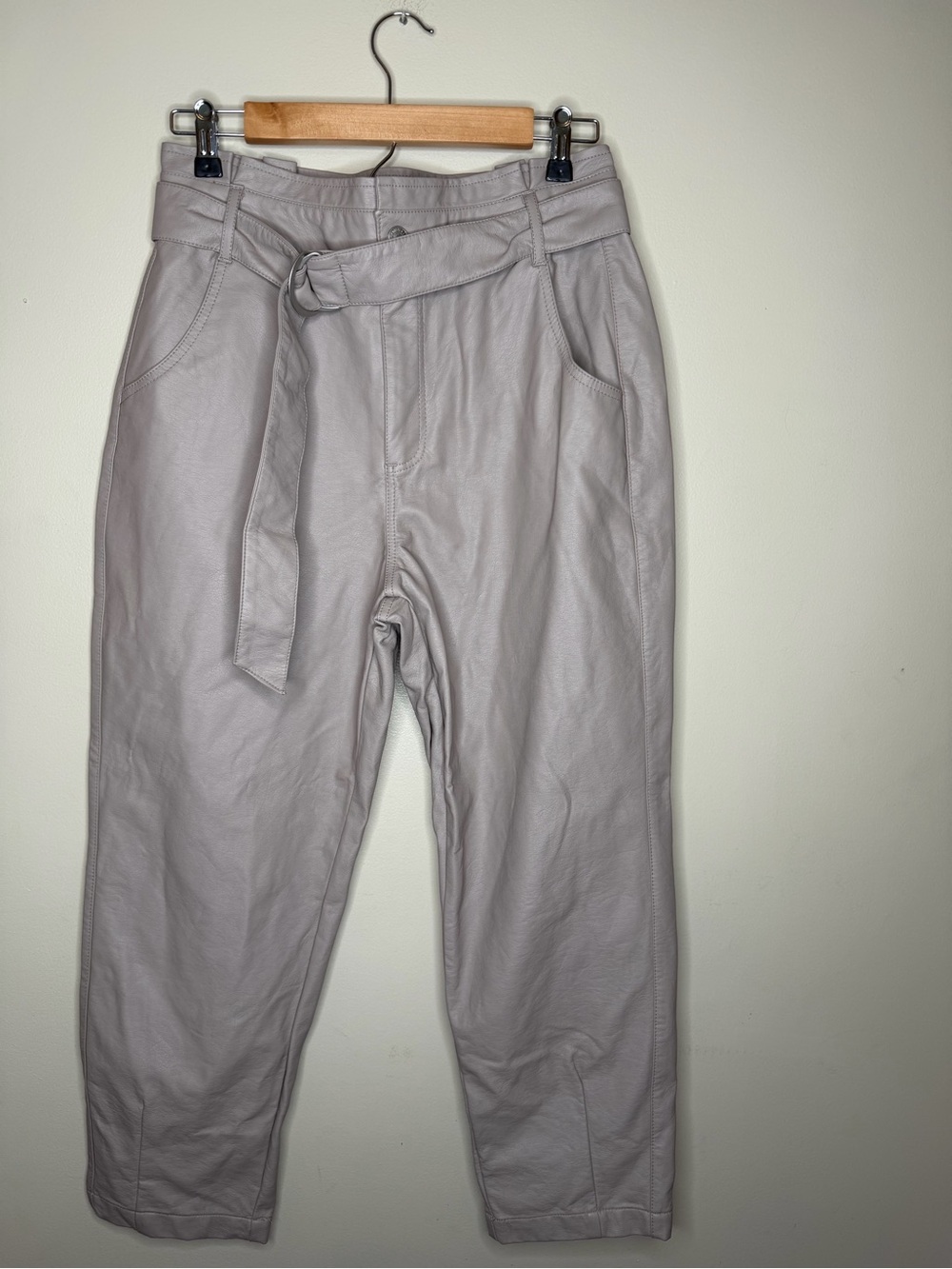 Forever 21 Pale Gray Cropped Paperbag Waist Pants with Belt